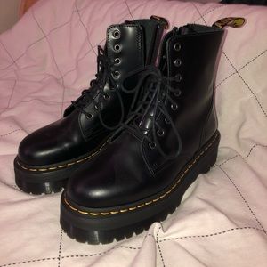 Doc Marten Jadon boot